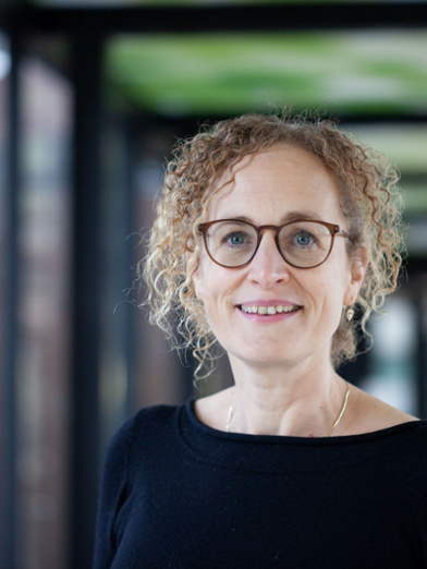 Hilde Ree Hilde Reiding, auteur op Grote idealen, Smalle Marges - Parlementaire ...